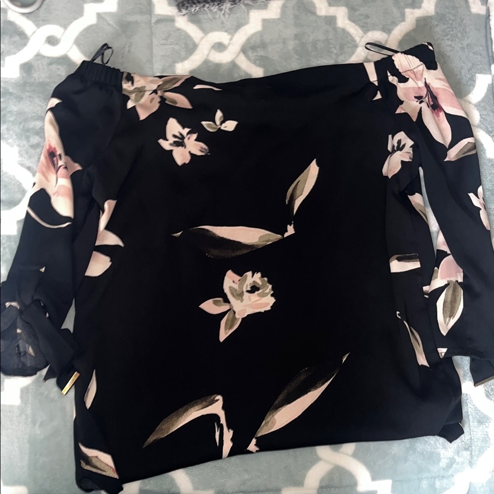 Dynamite Black Floral Blouse